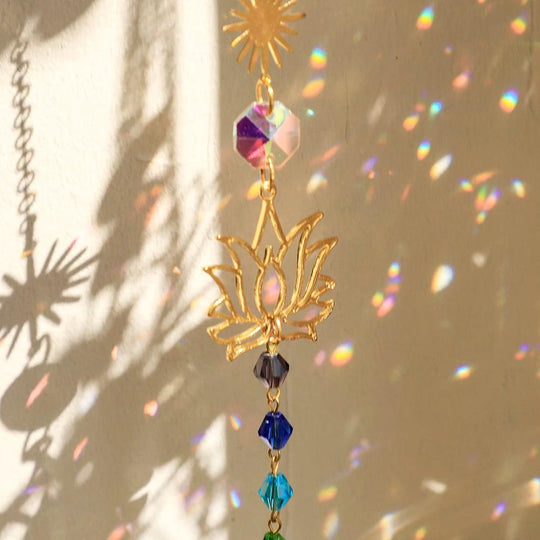 Crystal Sun Catcher Lotus | Hanging Suncatcher with Crystals | Rainbow Maker for Windows & Garden | Chakra Light Catcher, Stained Glass Decoration